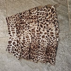 👪 💰 SALE! 💰 Talbots Petites size 2P cheetah print ruffle shirt